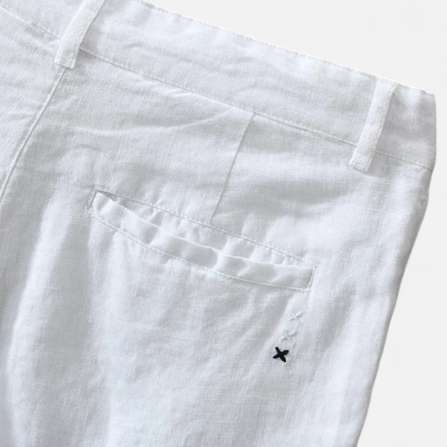 Dorlani | Short en Lin Pur pour Homme – Élégance Naturelle, Fraîcheur Inégalée