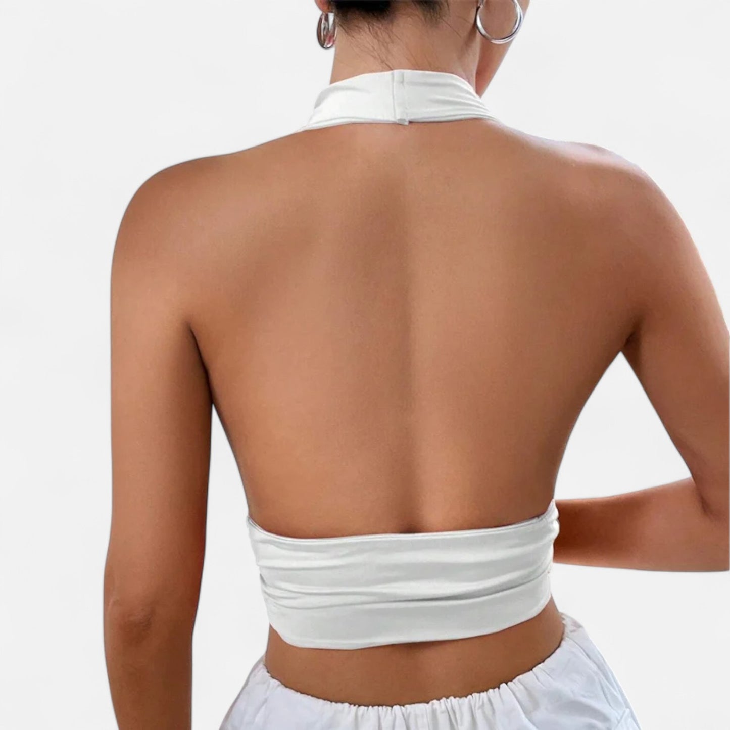 Dorlani | Haut Sans Manches Dos Nu à Col V Plongeant – Élégance Sculptée, Séduction Moderne